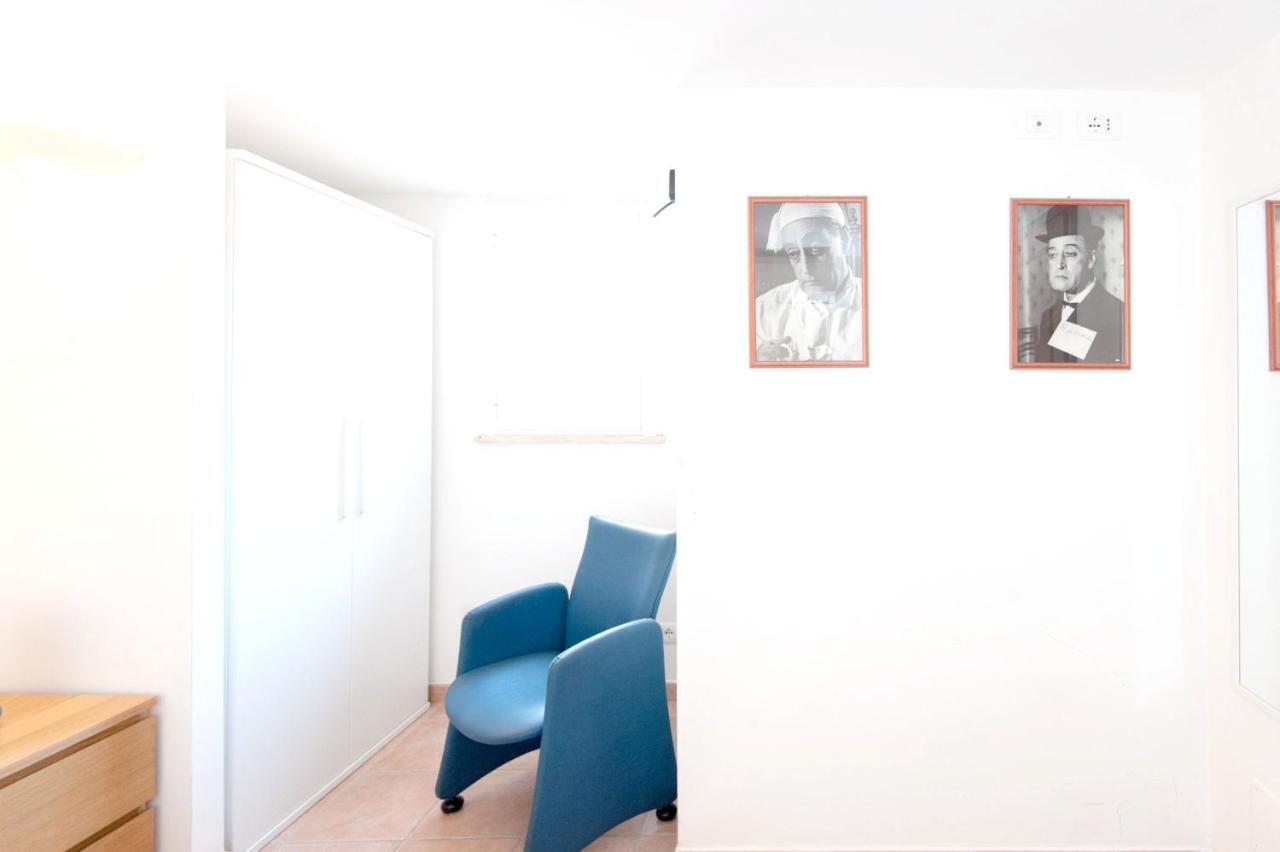 Via Cesare Algranati Apartamento